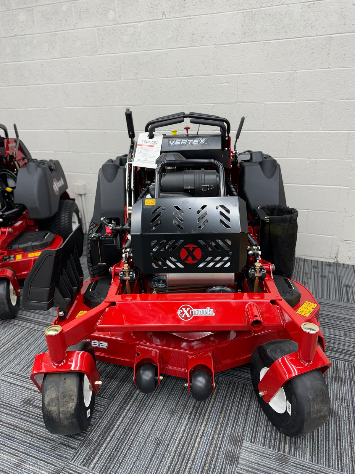 Exmark Vertex X-Series with 35 HP* Kawasaki FX1000V Engine and 52" UltraCut Series 6 Deck (VXX999GKA52600)