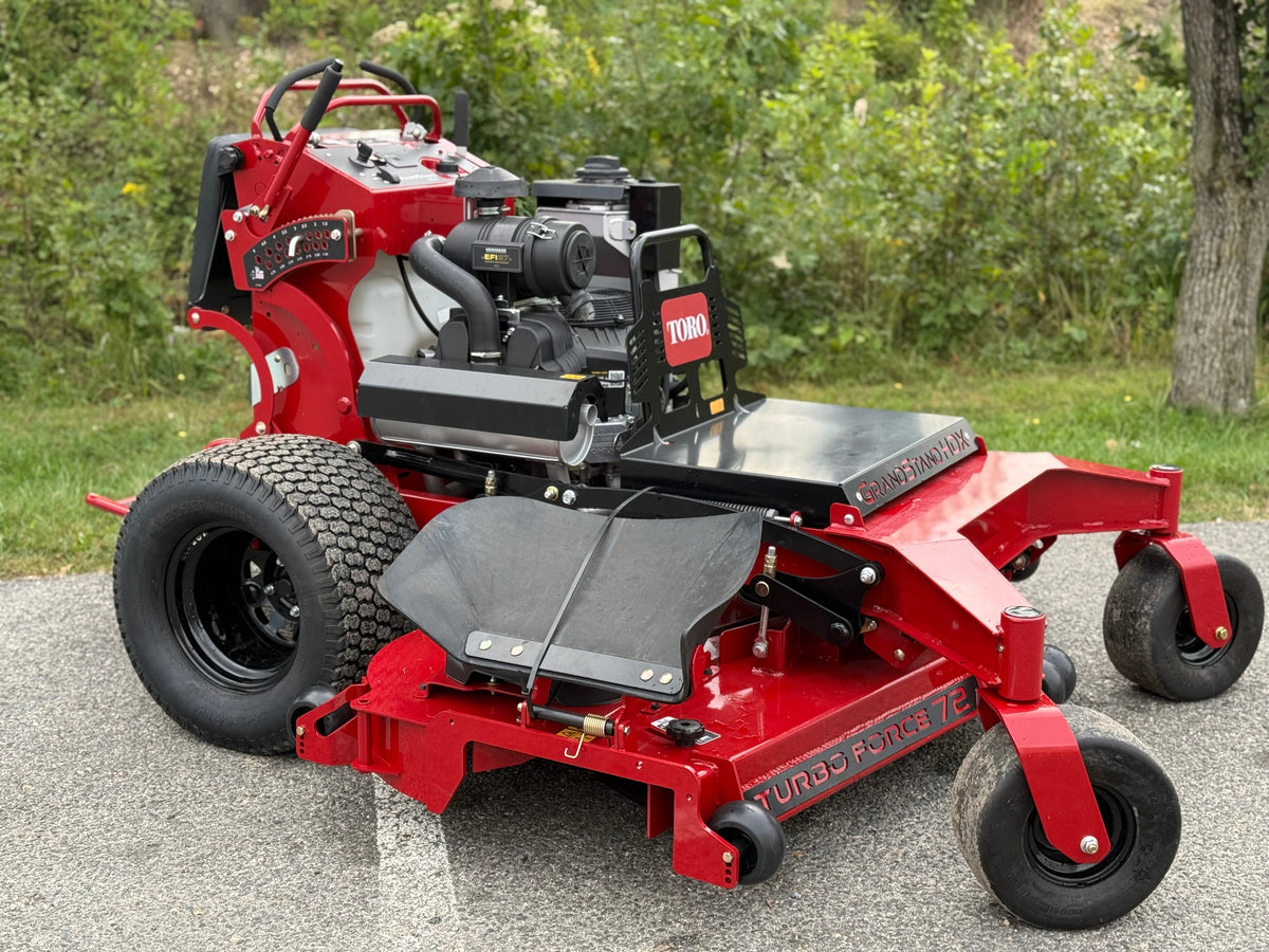 Toro GrandStand® HDX 72 in. 37 hp 993 cc EFI with Oil Guard (72517)