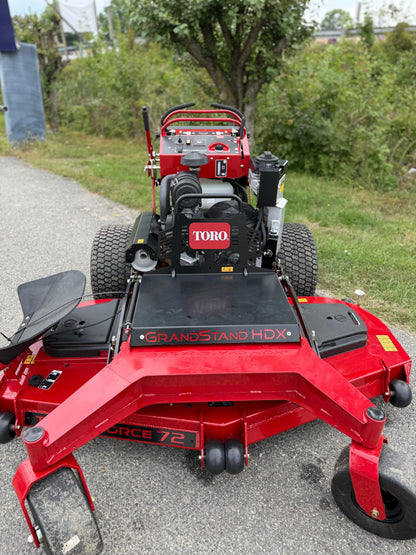 Toro GrandStand® HDX 72 in. 37 hp 993 cc EFI with Oil Guard (72517)