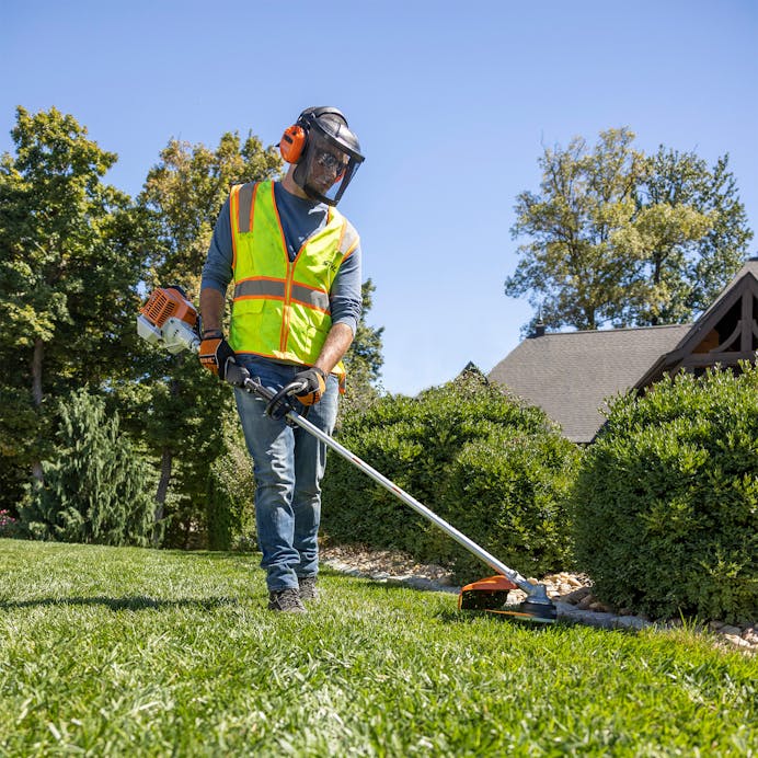 STIHL® FS 94 R – Gas String Trimmer | 24.1cc STIHL® Engine