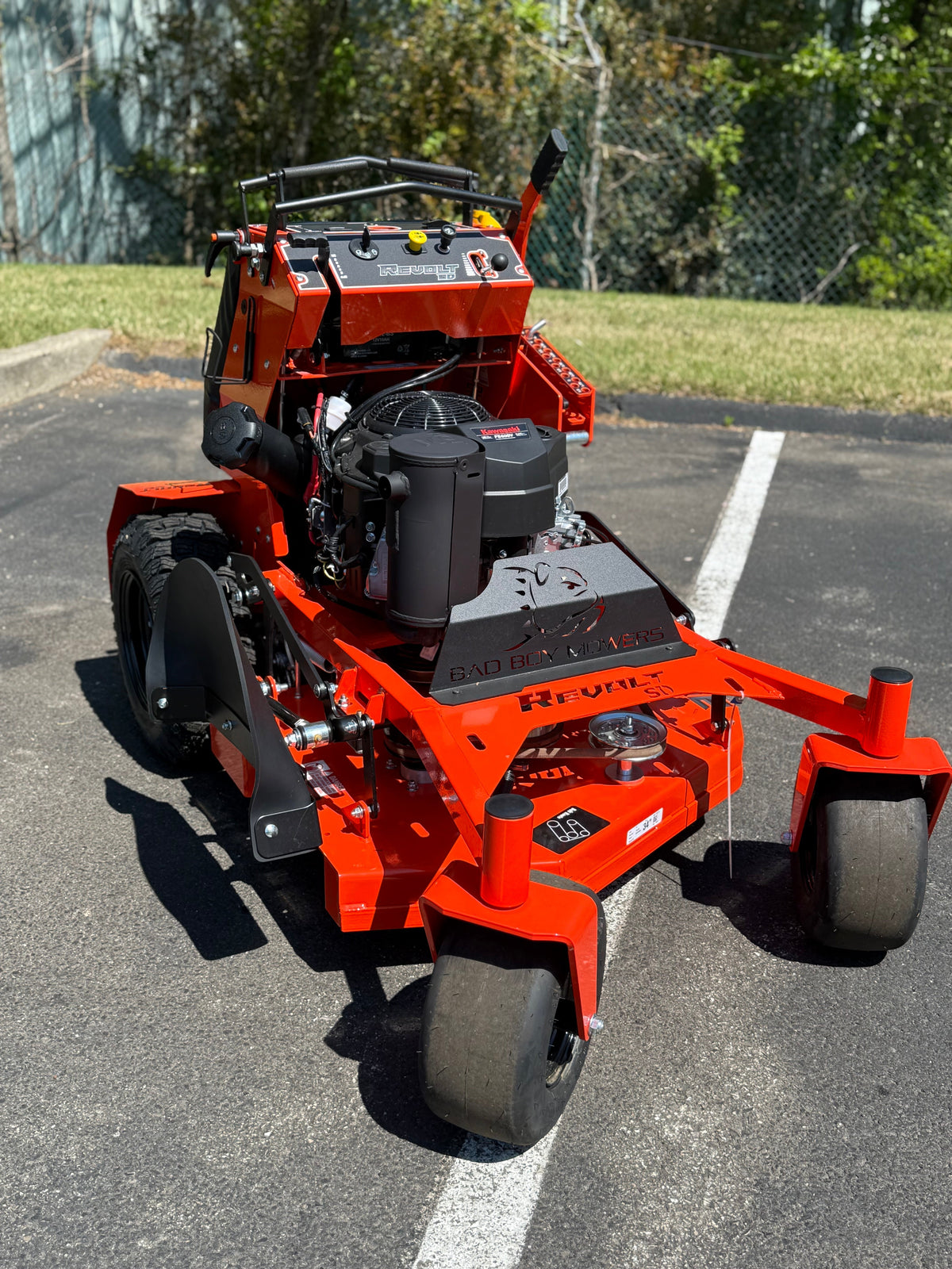 Bad Boy Revolt SD Kawasaki 34" - 603cc, 18.5hp Air-Cooled FS600V