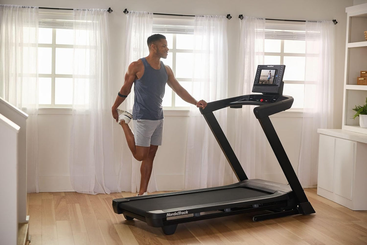 NordicTrack T-Serie: Laufband mit Steigung, Bluetooth & 136 kg Tragkraftl