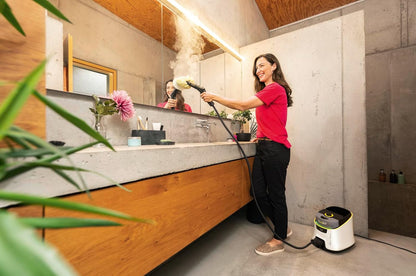 Kärcher SC 5 Deluxe Dampfreiniger: 4 Bar, 1400 Quadratfuß, 2250W, Schnell, Teppichgleiterd
