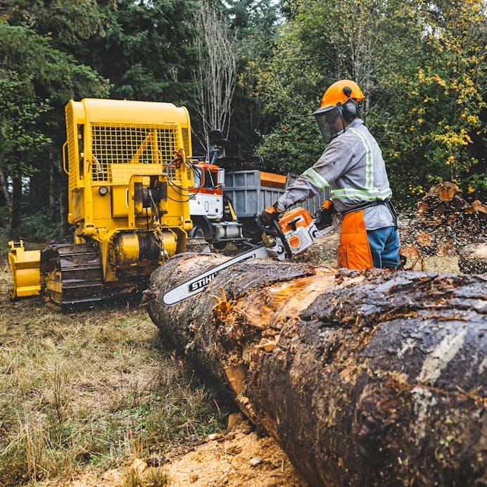 20" STIHL® MS 400 C-M Chainsaw