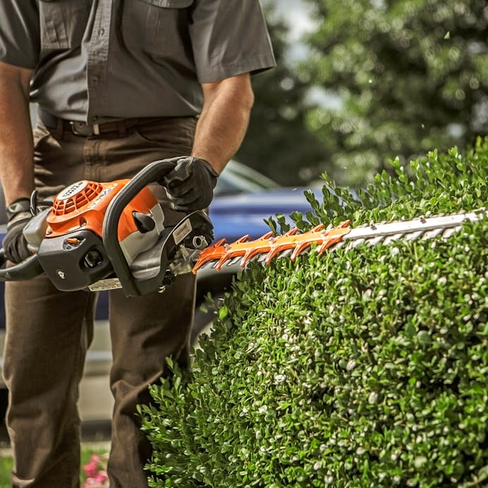 Stihl HS 82 R24" HEDGE TRIMMER