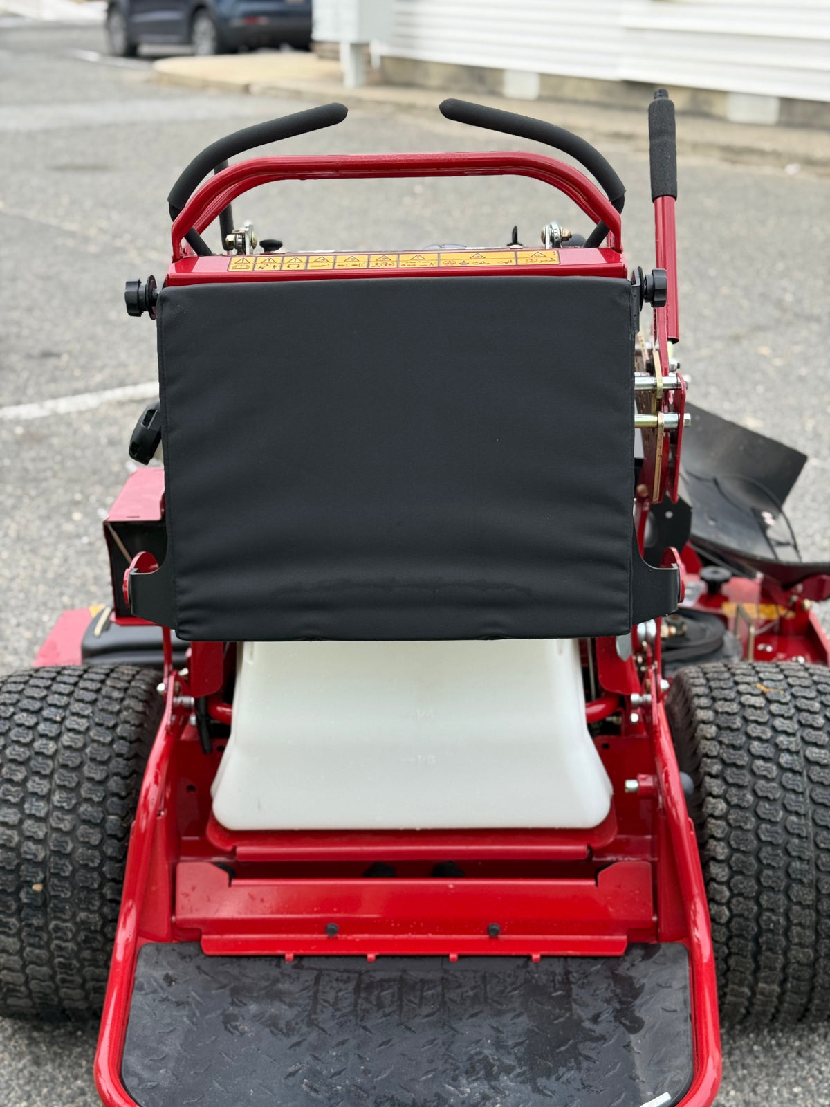 Toro GrandStand® 52" w/ 35 HP 999cc Kawasaki FX1000 (72507)