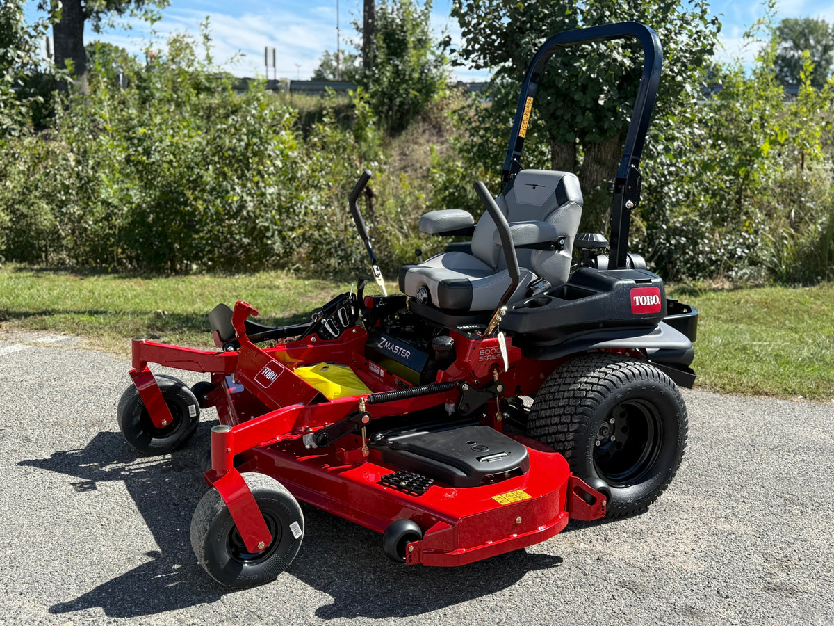 Toro 6000 Series 72 in. (183 cm) 31 hp 999cc (72961)