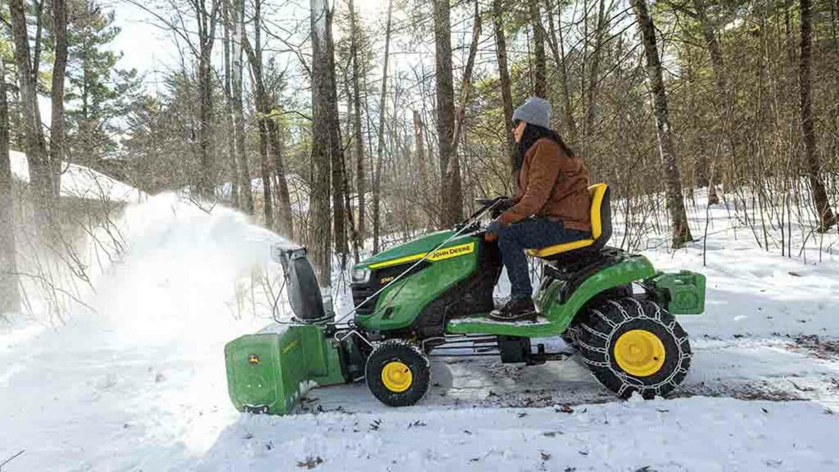 John Deere S140 Lawn Tractor 121.9cm
